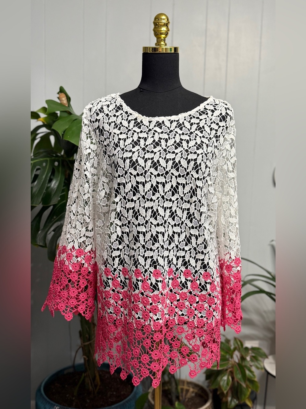 #13)  NWOT Charter Club White Crochet Tunic with Pink  Trim